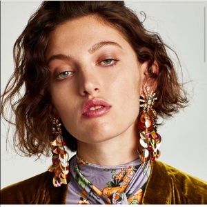 ZARA LOOK ALIKE Drop earring.